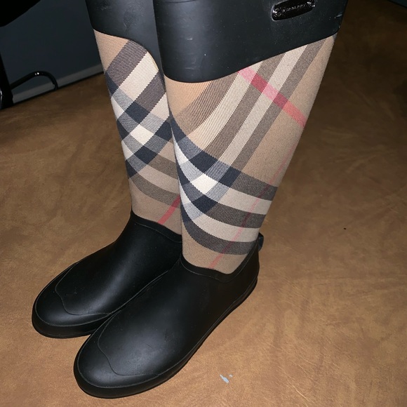 Burberry Check Panel Clemence Rubber Rain BootsUS6 - Picture 2 of 2